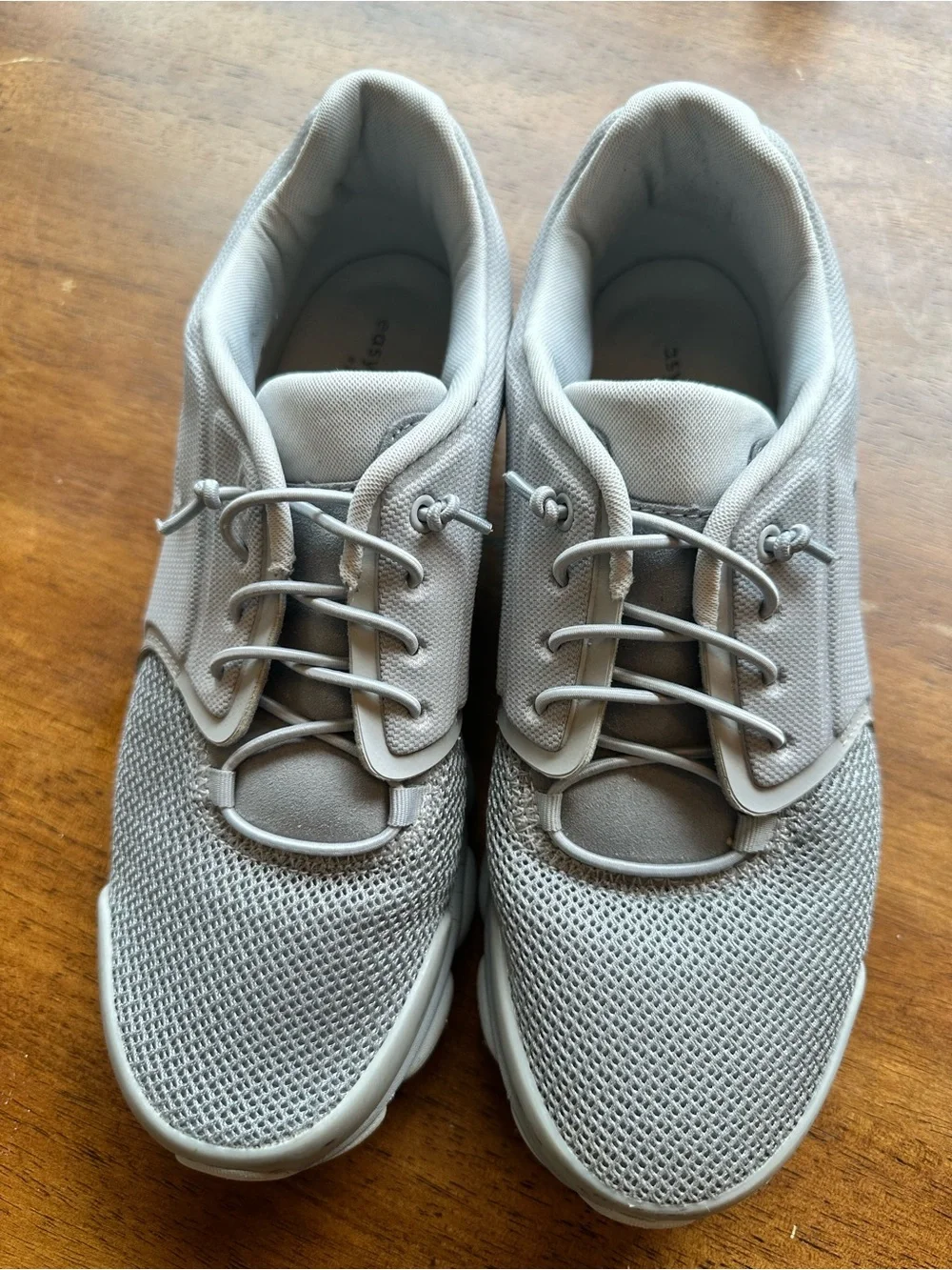 Easy Spirit Women's Light Gray Knit Athletic Sneakers